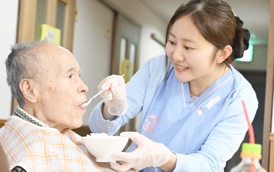 食事提供イメージ